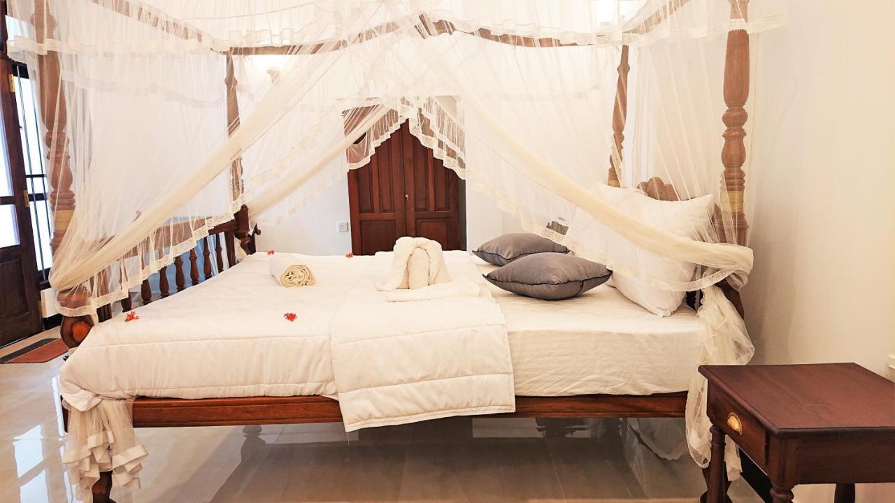 Tropical Inn Mirissa Esterno foto